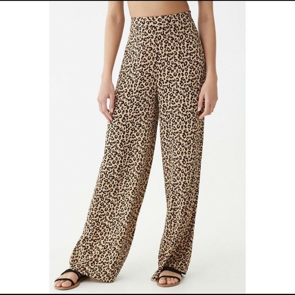 FOREVER 21 // Leopard Print Wide Leg Pants - Picture 2 of 4